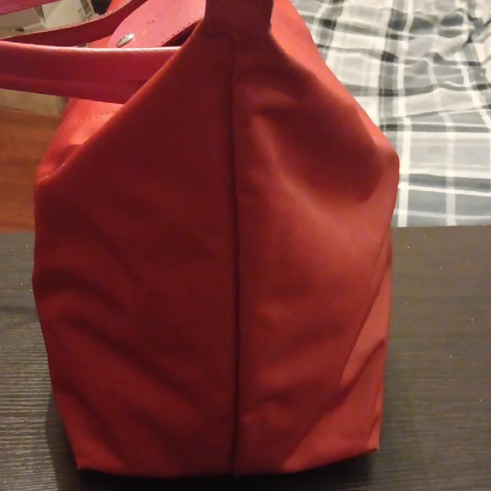 Longchamp Le Pliage Red Tote Bag EUC - Picture 6 of 14